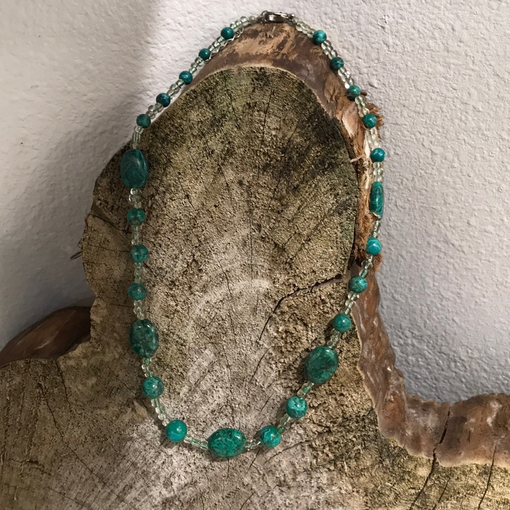 Emerald Stone and Glass Beaded Necklace